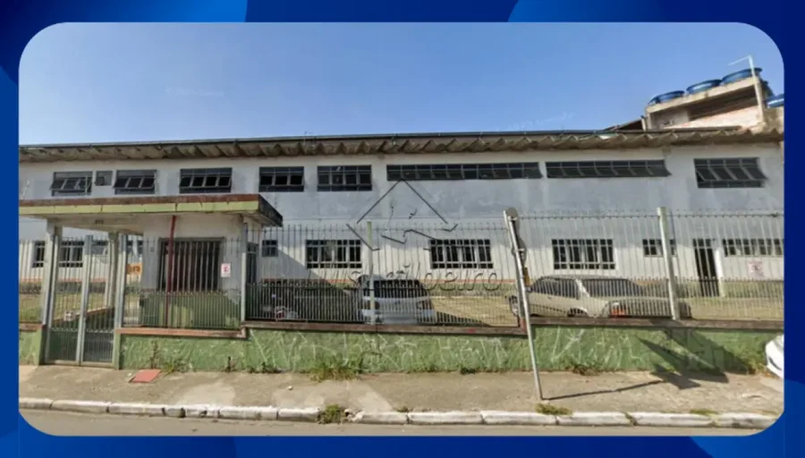 Imóvel Comercial com 819m² em Chácara Santa Maria
