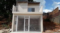 Casa Ocupada com 3 Quartos e 2 Banheiros em Pedreira/SP