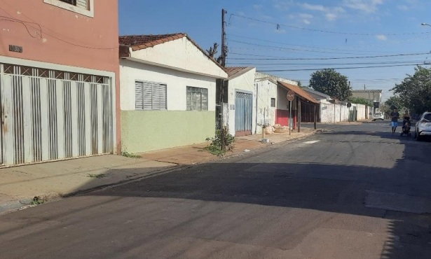 Terreno Urbano com Construção Parcial em Ribeirão Preto/SP