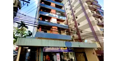 Apartamento com Box em Edifício Residencial