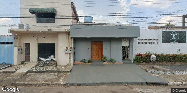 Imóvel Comercial com 5 salas, 4 suítes e garagem para 3 veículos