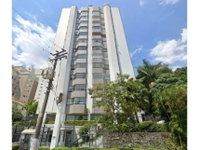 Apartamento com 3 quartos, 1 suíte, 171,94m²