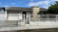 Casa Ocupada com 3 Quartos e 3 Banheiros em Balneário Camboriú/SC