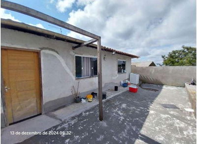 Casa com 3 quartos e piscina em Campina Grande do Sul
