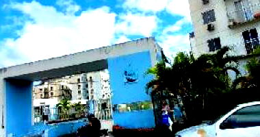 Apartamento com 3 quartos em Lauro de Freitas