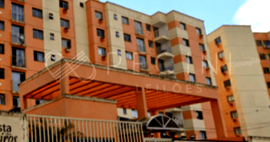 Apartamento 102 com 1 vaga, 53.92m² privativos, ocupado