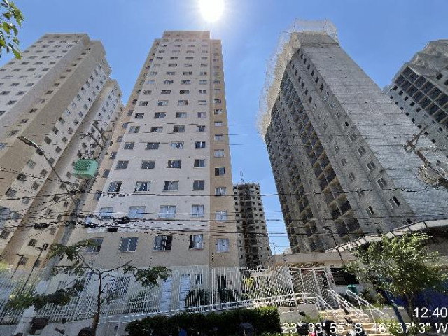 Apartamento HIS-2 com 2 quartos em São Paulo