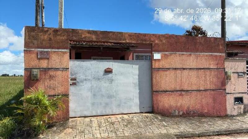 Casa com 2 Quartos e 1 Vaga em Condomínio