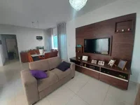 Casa ocupada com 4 quartos, 3 banheiros e 206 m²