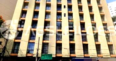 Apartamento com 3 dormitórios e 2 banheiros em Moema