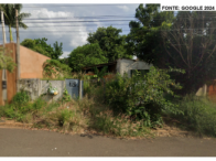 Terreno com construção em ruínas, 14 quartos, 1 banheiro, 500m²
