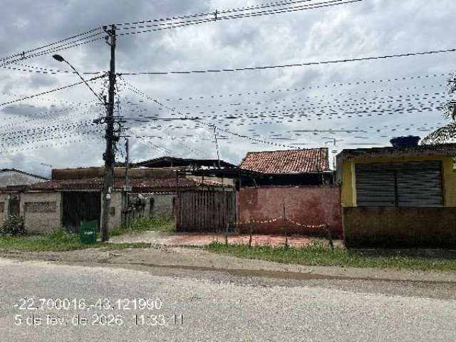 Casa com 2 quartos, varanda e 51,85 m² em Magé/RJ