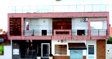 Prédio com 636m² de área construída em Campo Verde