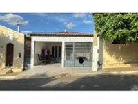 Casa em leilão com 3 quartos e 1 vaga