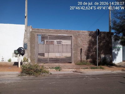 Casa 2 quartos, 1 vaga e 42,74 m²