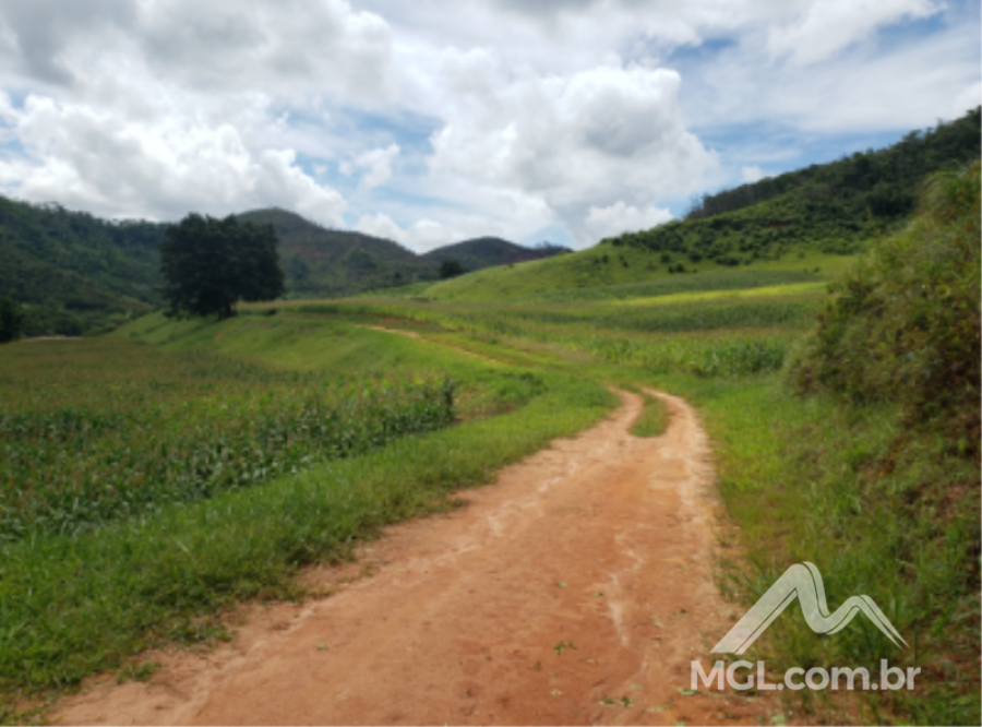 Terreno Rural de 10,51 hectares em Cachoeira Torta