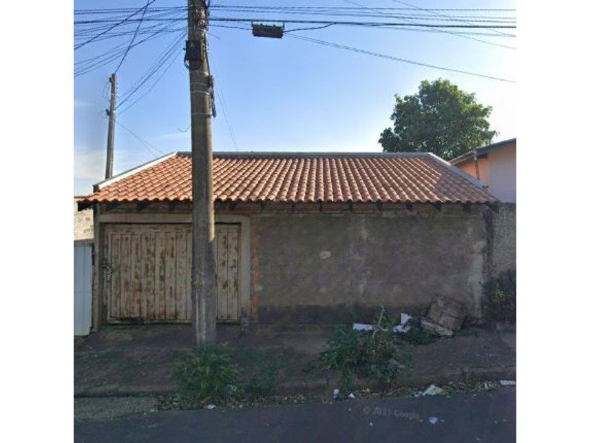 Casa em Leilão com 2 Quartos e 125m² Construídos