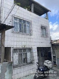Apartamento com 3 Quartos e Área de Serviço em Salvador