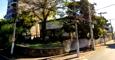 Prédio Comercial com 1.126m² no Centro de Campos dos Goytacazes/RJ