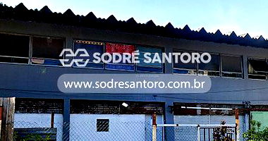 Galpão comercial amplo com 4.476m² construídos, terreno 5.120m², parcialmente ocupado