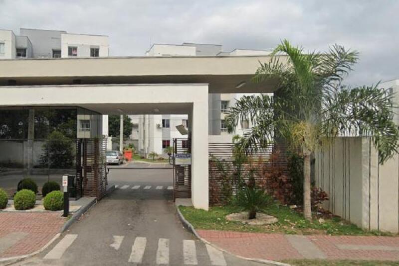 Apartamento com 2 Quartos e Vaga em Condomínio