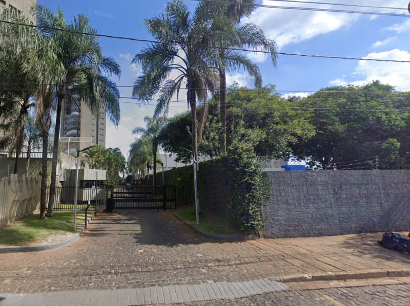 Excelente Apartamento com 4 Quartos e 3 Vagas em Uberaba/MG