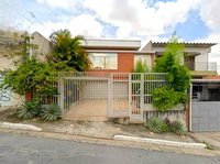 Casa Padrão Ocupada com 251m² de Área Construída
