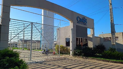 Casa com 2 quartos, 2 banheiros e 45,25m²