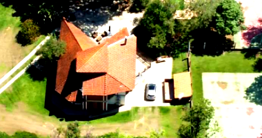 Chácara com 7,26 hectares e edificações