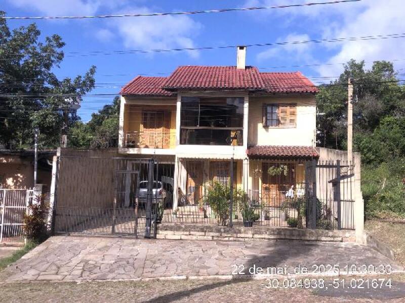 Casa em Viamão/RS com 173,64m² de área total
