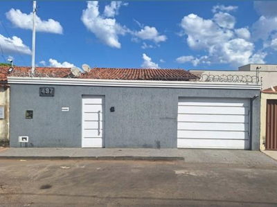 Casa 300m² no bairro Santa Rosa - Ocupado