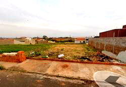 Terreno 240m² em Residencial Nato Vetorasso