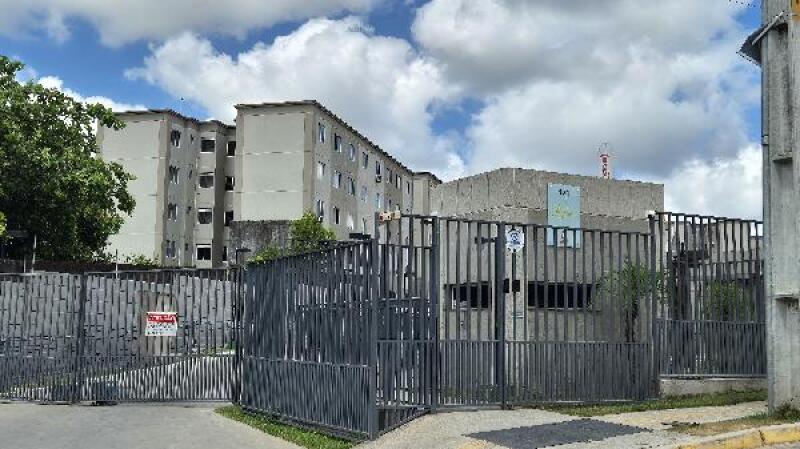 Apartamento com 2 Quartos e 1 Vaga em Camaragibe