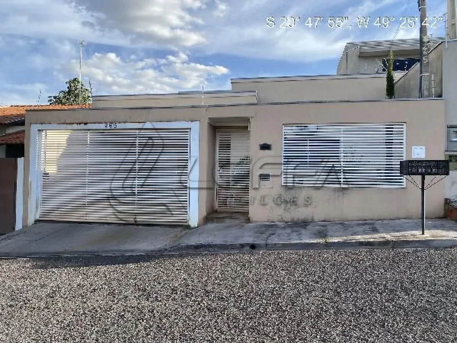 Casa com 1 quarto e 1 vaga, área privativa de 210m²