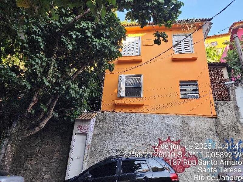 Casa com 104m², 188,7m² de terreno, 3 quartos, 2 banheiros, desocupada