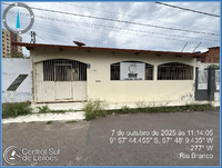 Casa com 3 quartos, 1 banheiro e 1 vaga de garagem