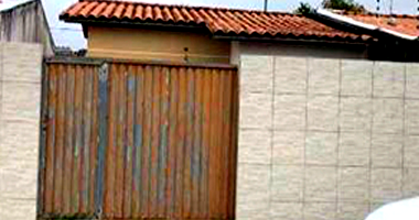 Casa aconchegante com 1 vaga e 36,74 m² construídos - Ocupada