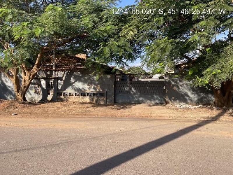 Casa com 2 quartos e 1 vaga em Luís Eduardo Magalhães
