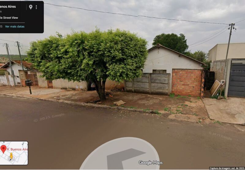 Terreno urbano com casa simples em Jataí/GO