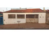 Casa em Leilão com 165m² Construída em Américo Brasiliense/SP