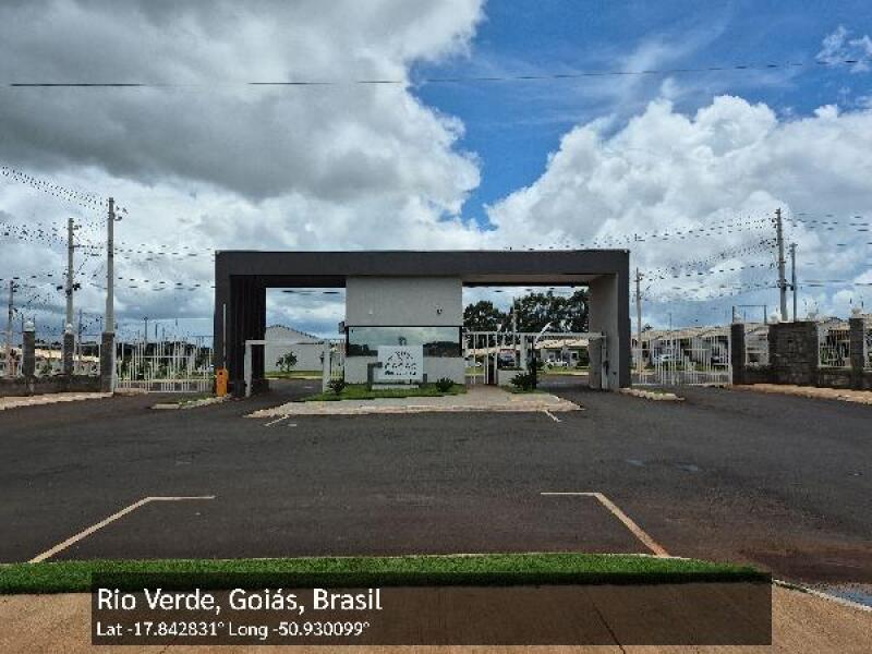 Casa com 2 quartos, 45,69m², terreno 150m², desocupada