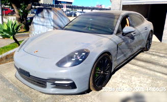 Porsche Panamera 17/18 Cinza