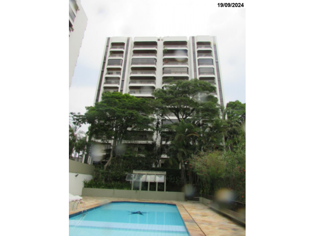 Apartamento duplex com 4 suítes, 4 vagas e 335,58m²