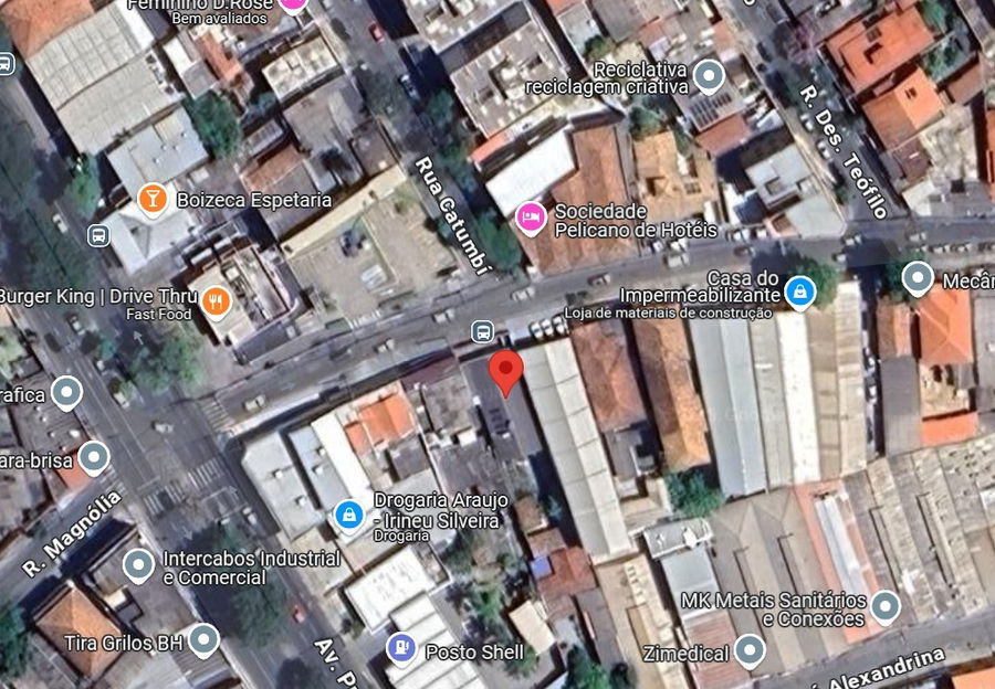 Casa com terreno de 510m² em Caiçaras, Belo Horizonte/MG