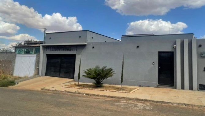 Casa 3 quartos 1 banheiro 99.78m² construída, ocupada