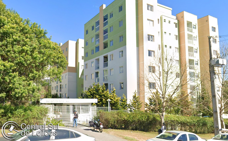 Apartamento com 2 quartos e vaga em Curitiba