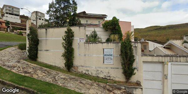 Casa com 185,49m² e Terreno de 323m² em Poços de Caldas/MG