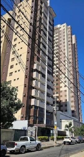 Apartamento com 2 quartos, suíte e sacada em Goiânia
