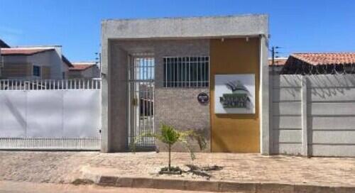 Casa em Condomínio com 2 Quartos em Teresina
