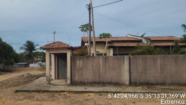 Casa com 2 quartos, 1 banheiro, 50,72m² área privativa e 1 vaga